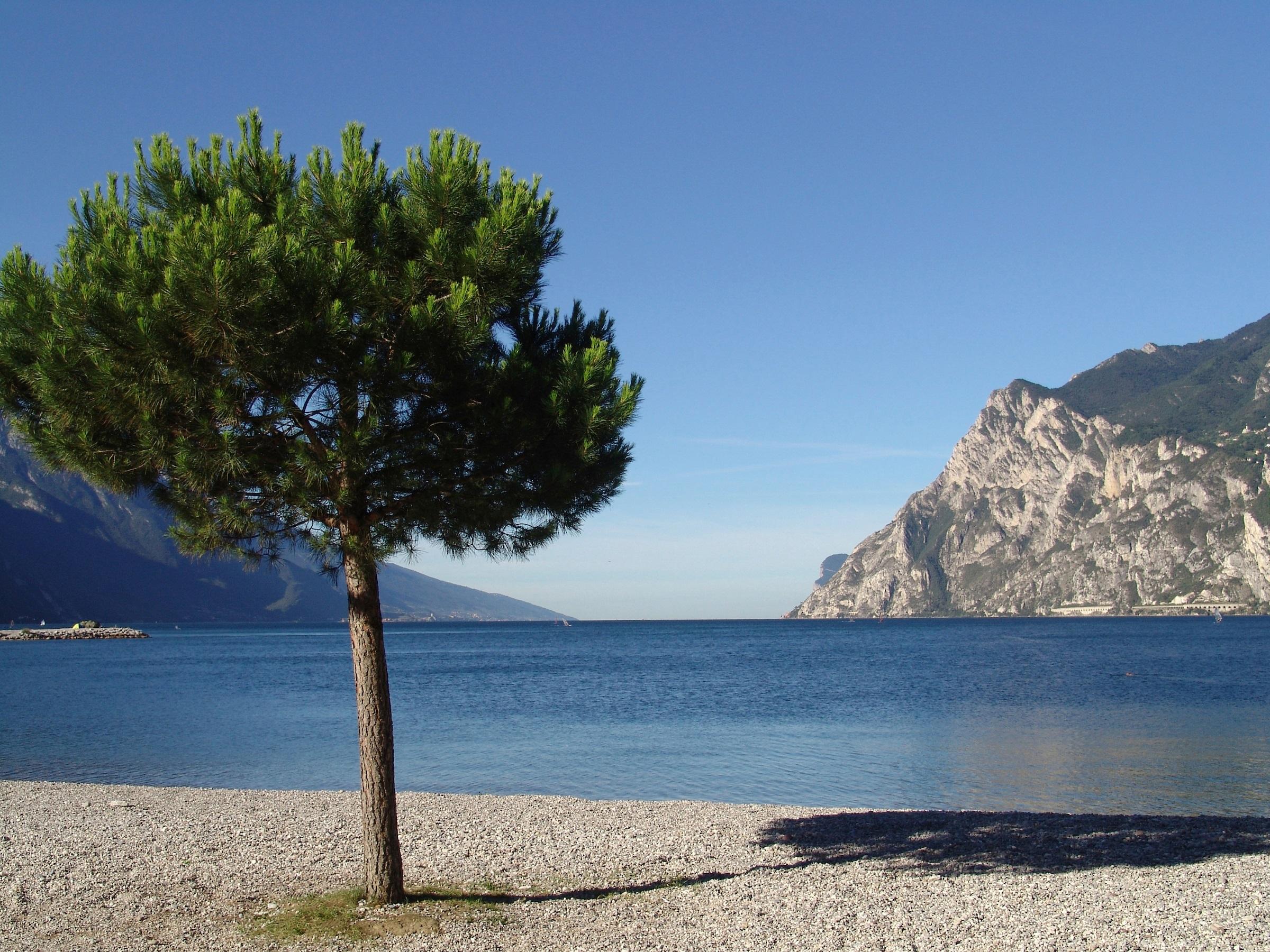 Lake Front Hotel Mirage Riva del Garda Ngoại thất bức ảnh