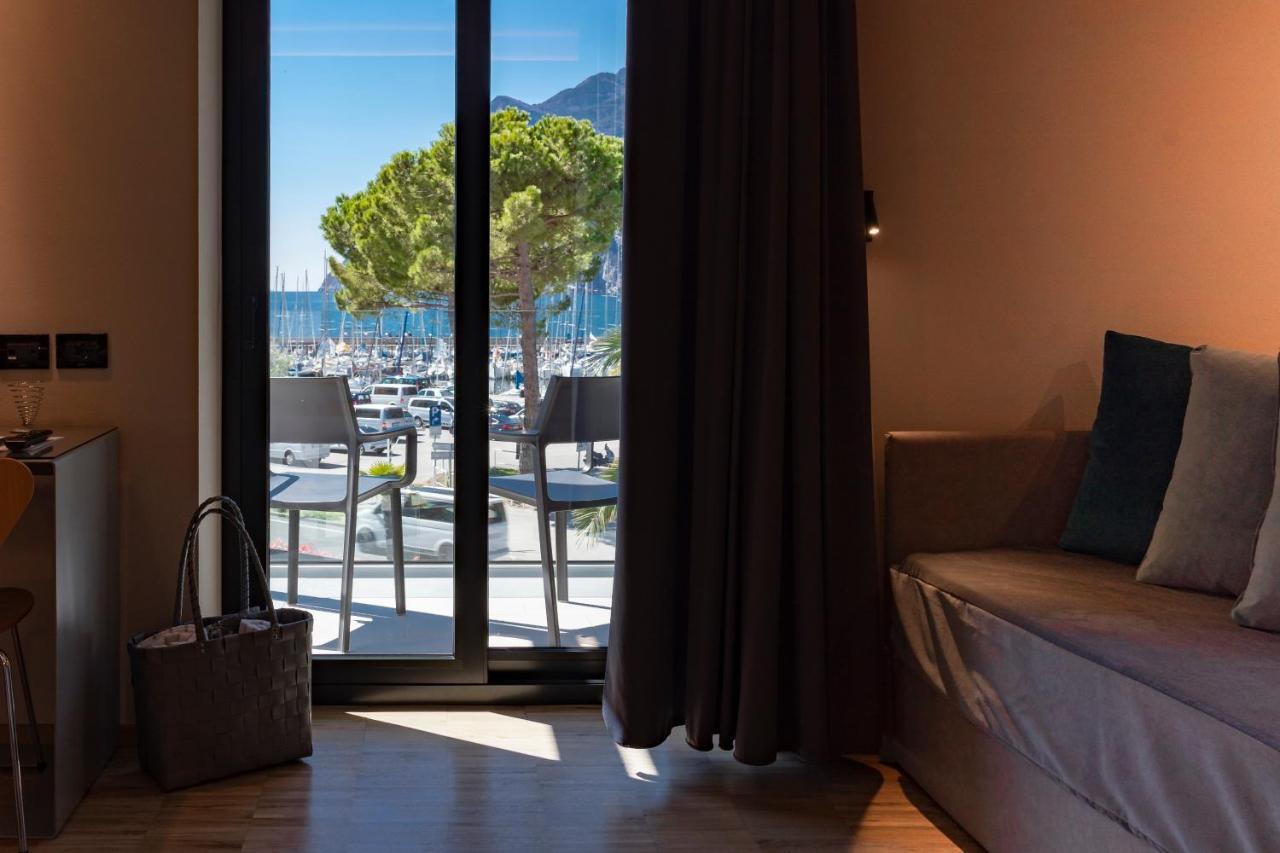 Lake Front Hotel Mirage Riva del Garda Ngoại thất bức ảnh